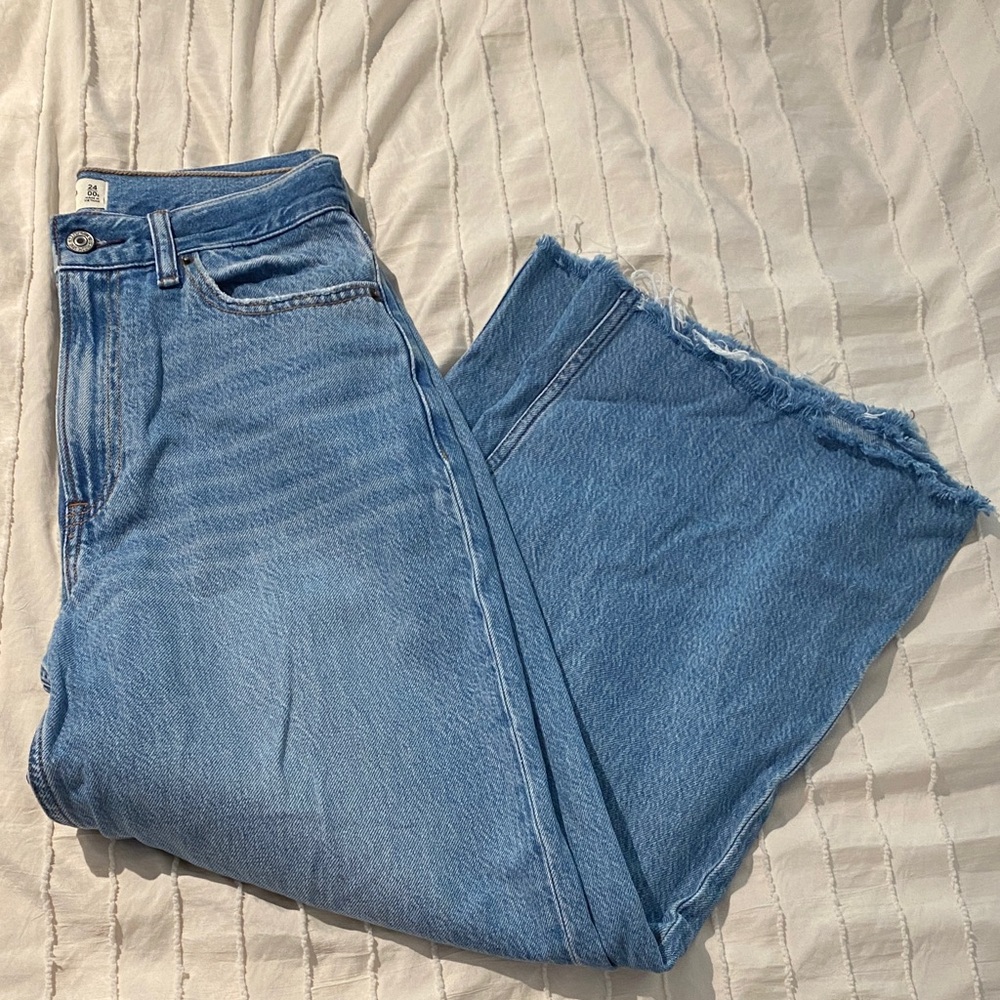 Abercrombie & Fitch The Crop Wide Leg High Rise Jeans